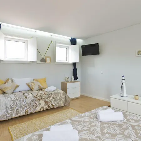Apartment 2 Comfortable Stunning Flats - Center *