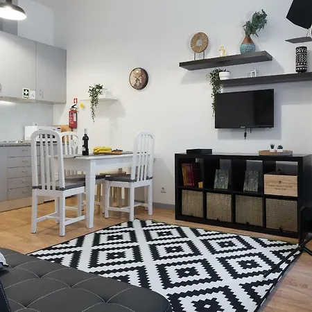 Apartment 2 Comfortable Stunning Flats - Center