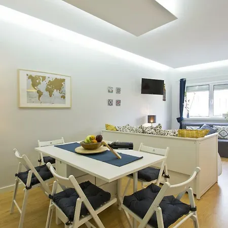 Apartment 2 Comfortable Stunning Flats - Center